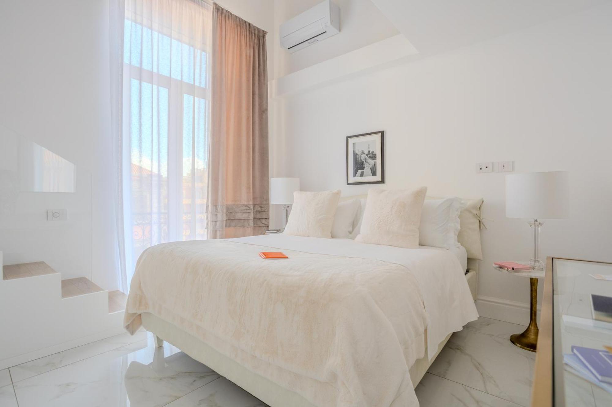 La Corte Dei Mille Luxury * Naples