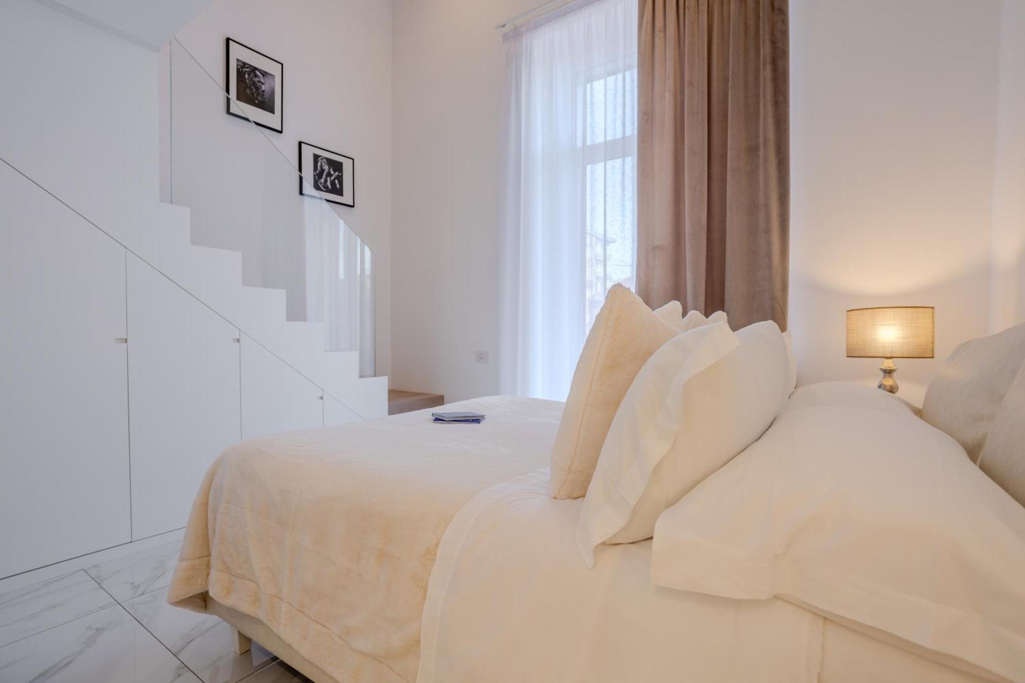 La Corte Dei Mille Luxury * Naples