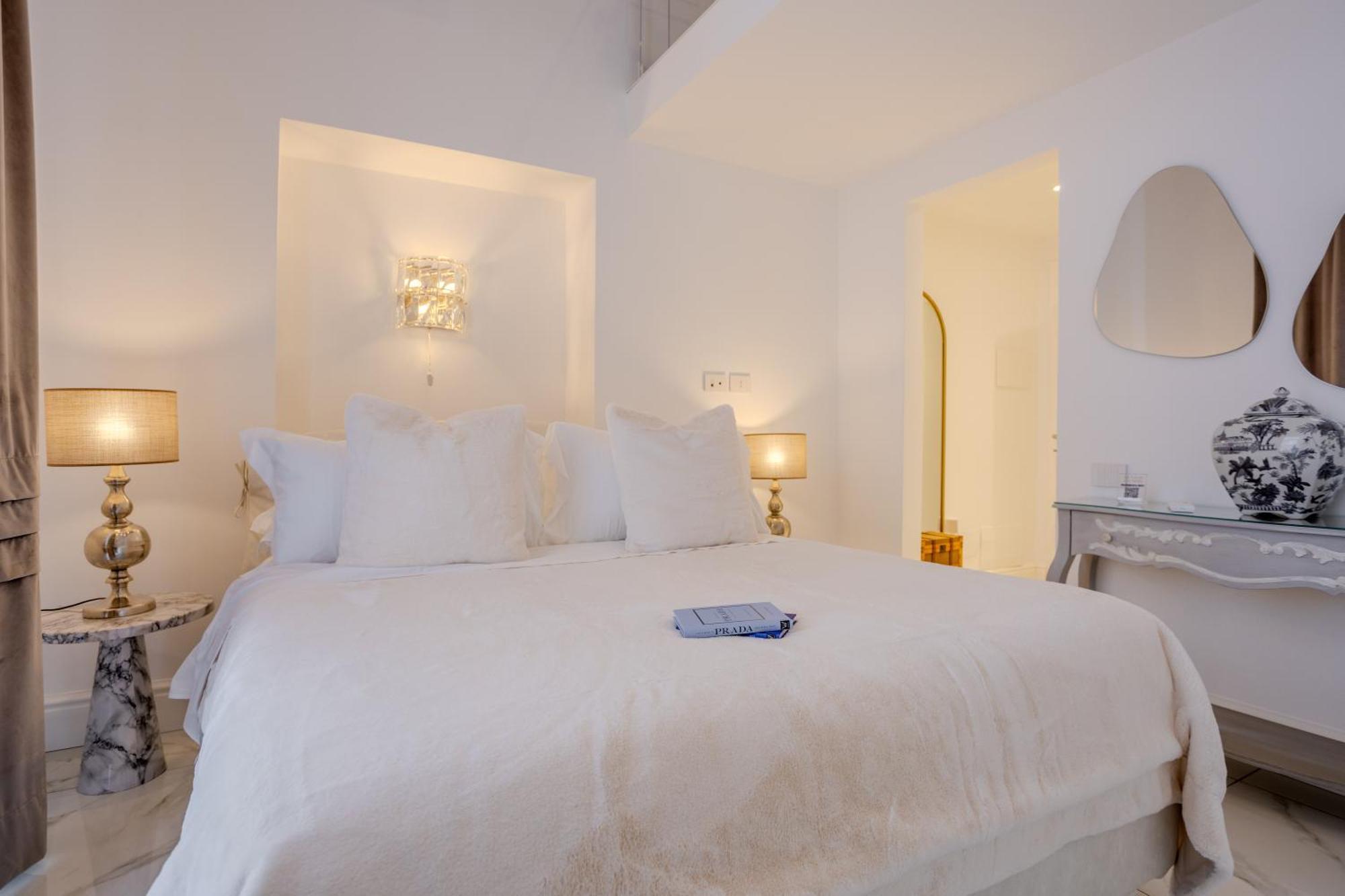 La Corte Dei Mille Luxury Naples