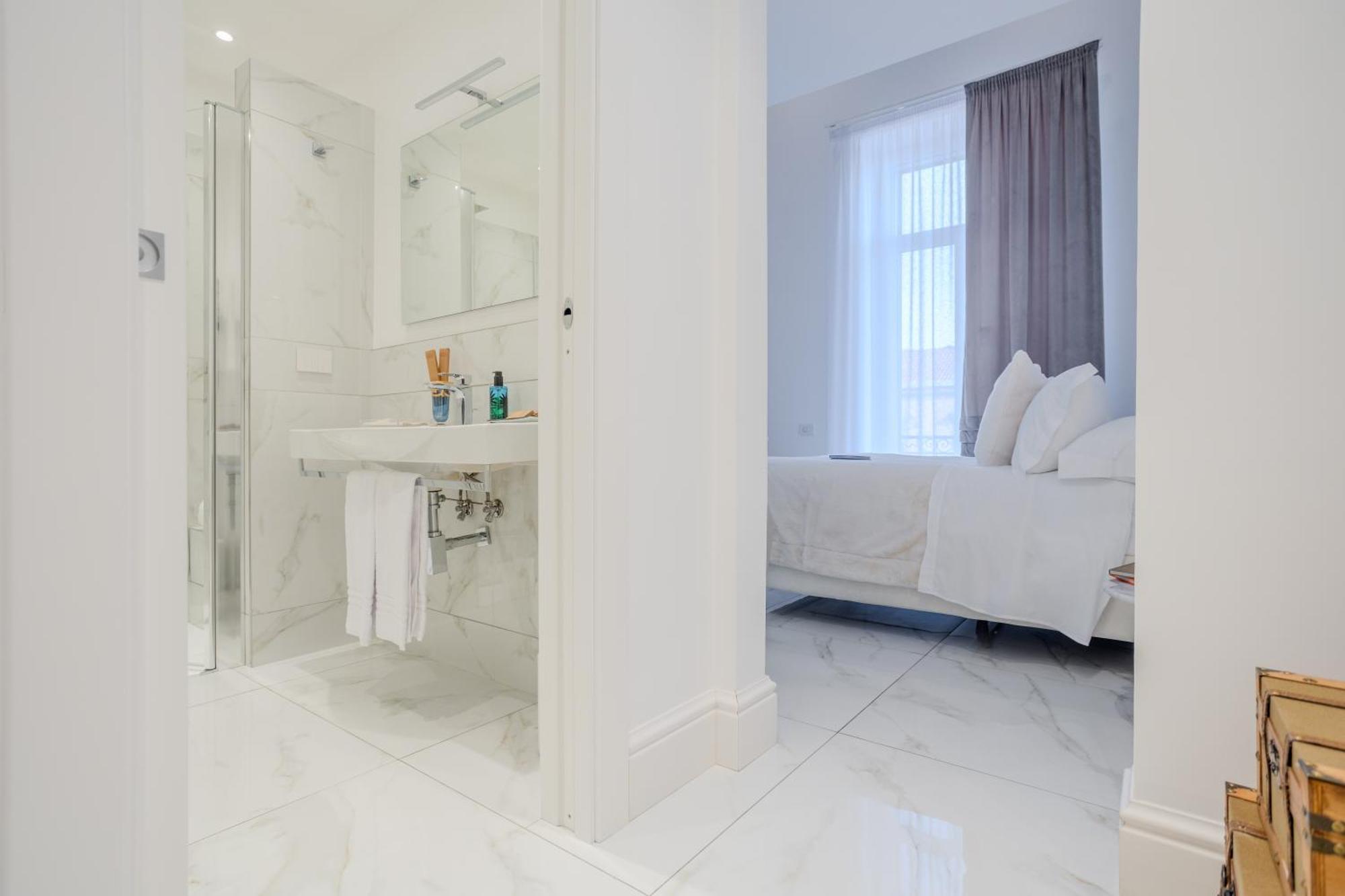 La Corte Dei Mille Luxury Naples